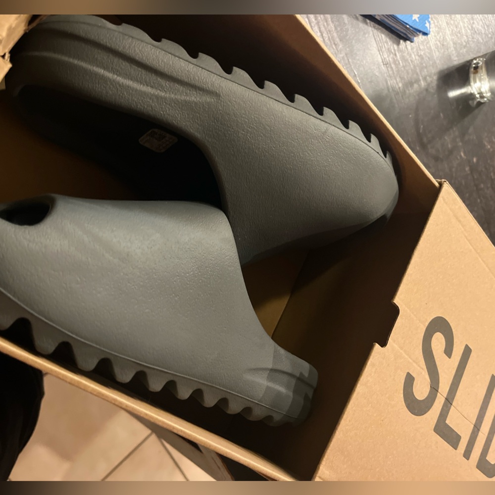 Yeezy Slides. Size Men’s 10 Slate Gray